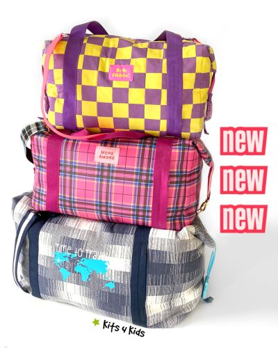 Hurra! Bald ist wieder Zeit um die Koffer zu packen! Nähe dir eine kompakte Reisetasche in 3 Größen mit vielen coolen Details und Extras. Bis Ende Mai zum Einführungspreis!