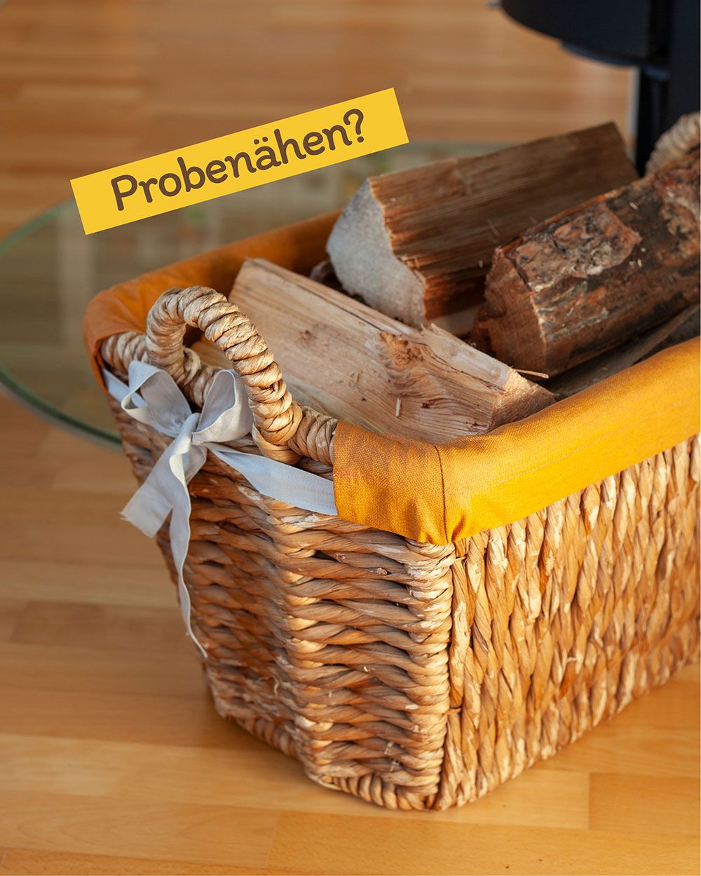 Zum Vatertag hab ich meinem Papa einen neuen Bezug für seinen Brennholzkorb genäht. Nun überlege ich aus der Nähidee ein E-Book zu erstellen. Hast du Interesse? Dann trag dich in die Warteliste ein. Details findest du im Blogbeitrag.