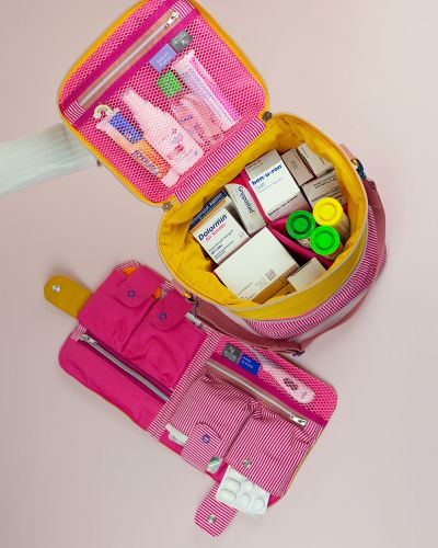 Eine gut sortierte Erste-Hilfe-Tasche für unterwegs und zu Hause