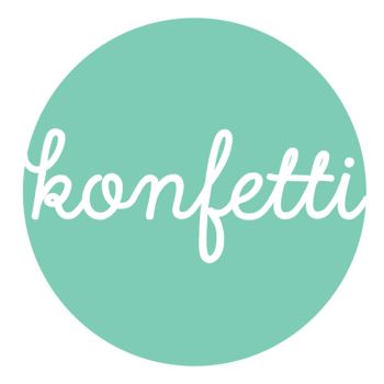 Konfetti Patterns ist mein modernes Schnittmusterlabel für Damenmode mit dem gewissen Etwas. Meine Designs sind minimalistisch, aber nie langweilig – perfekt für alle, die schlichte Eleganz mit besonderen Details kombinieren möchten.<br />
<br />
Jedes Schnittmuster ist mit viel Sorgfalt entworfen, damit sowohl Anfänger als auch Fortgeschrittene Freude am Nähen haben. Ich lege Wert auf zeitlose, vielseitige Designs, die sich individuell anpassen lassen und jede Garderobe bereichern.<br />
<br />
Neben Schnittmustern liebe ich es, mit Farben und Formen zu spielen. Diese Leidenschaft zeigt sich besonders in meinen Stoffdesigns und Weblabels. Knallige Farben harmonisch zu arrangieren ist für mich eine spannende Abwechslung zur Schnittkonstruktion.