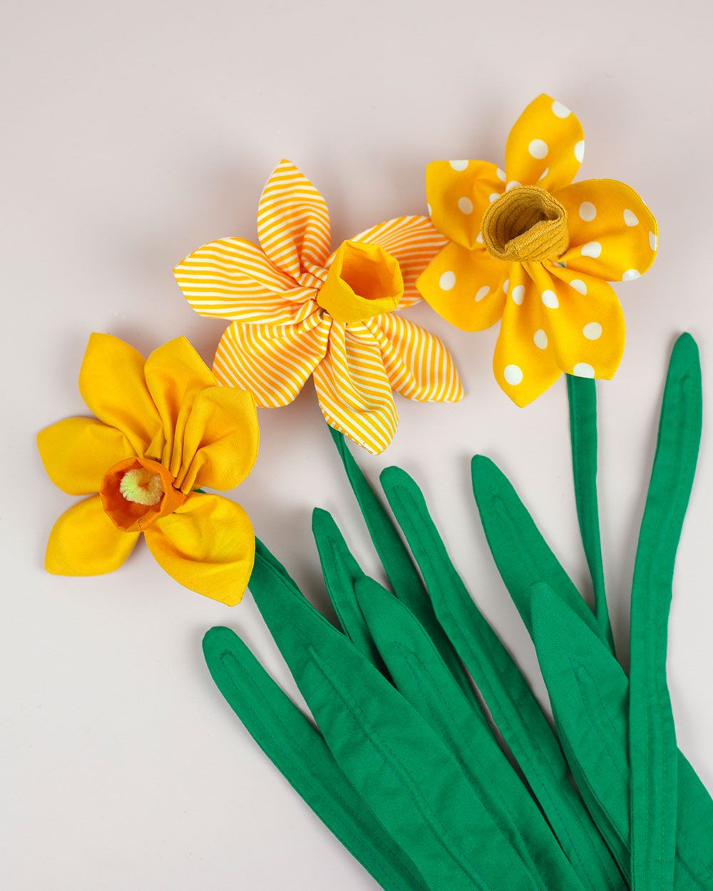 NEU! Frieda Osterglocke - Öffentliches Designnähen bei shesmile DIY 🌼