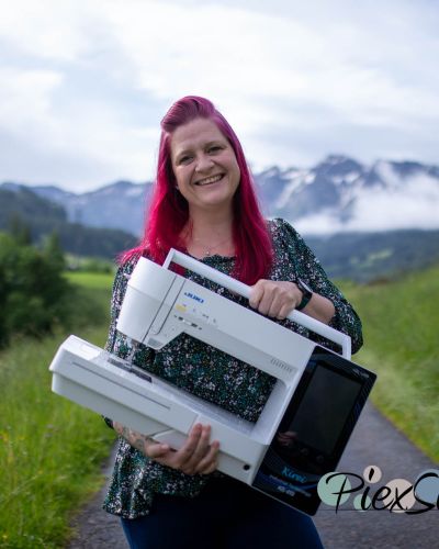 Nähen, Entspannen, Genießen – beim Nähwochenende im Hotel Rischli in Sörenberg erwartet dich kreative Auszeit inmitten der UNESCO Biosphäre. Freu dich auf inspirierende Workshops, feines Essen, Klangreise und traumhafte Bergkulisse.